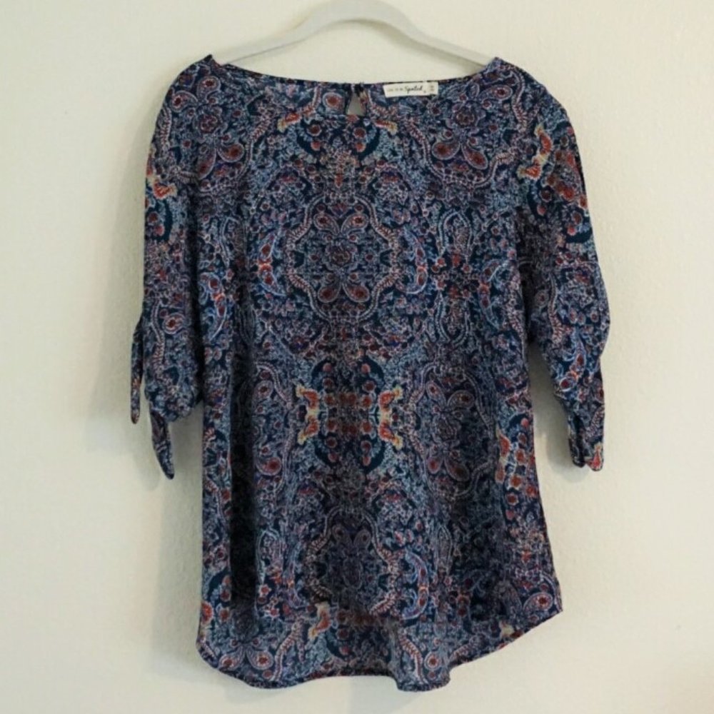 Elbow Sleeve Floral Patterned Blouse